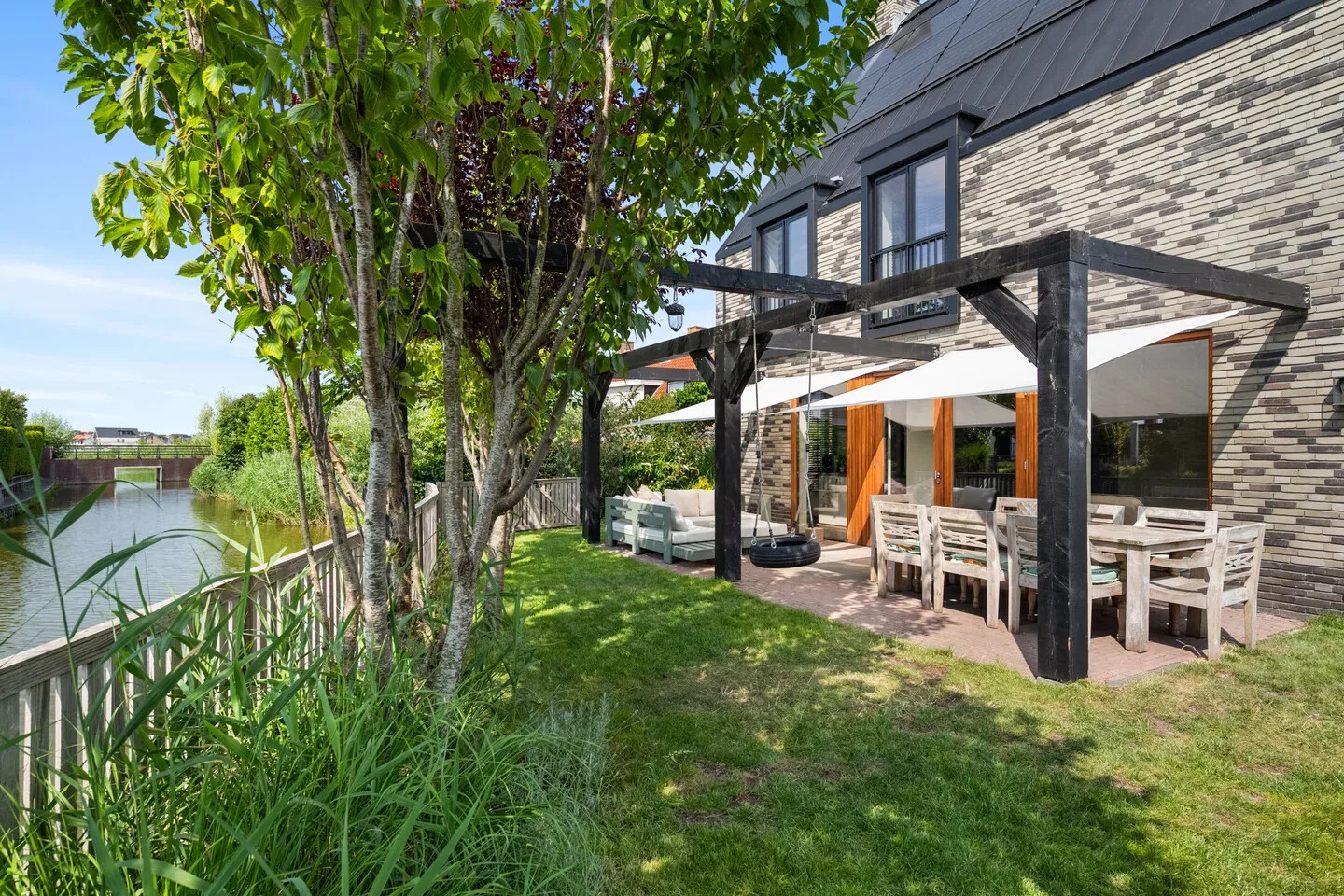 Vrijstaande woning te koop: Aalscholver 4, Hendrik-Ido-Ambacht