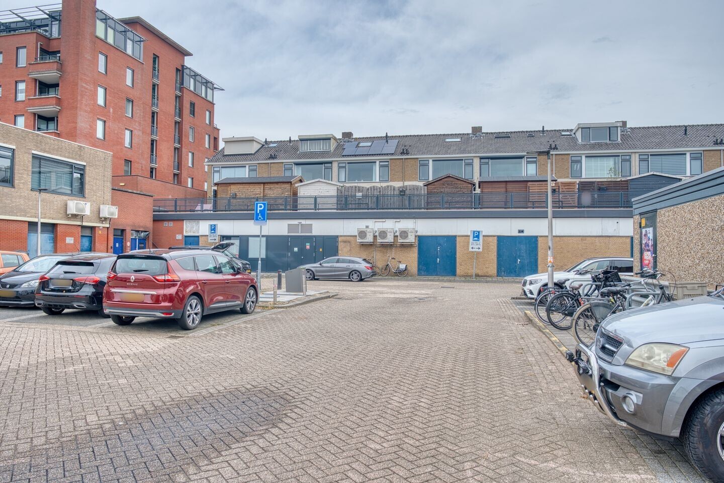 Appartement te koop: Dillenburg 22, Hendrik-Ido-Ambacht