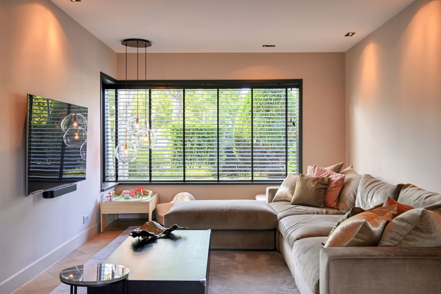 Vrijstaande woning te koop: Kerkstraat 14, Hendrik-Ido-Ambacht