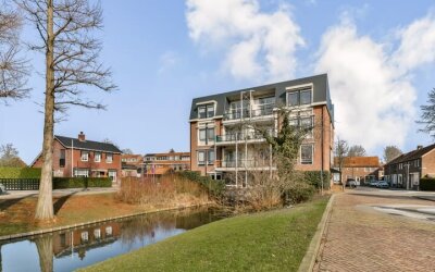 Oude Raadhuisplein 20