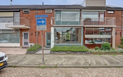 Warmoeziershof 4