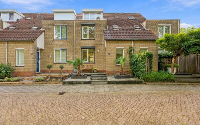 Huis te koop Charley Tooropstraat 26