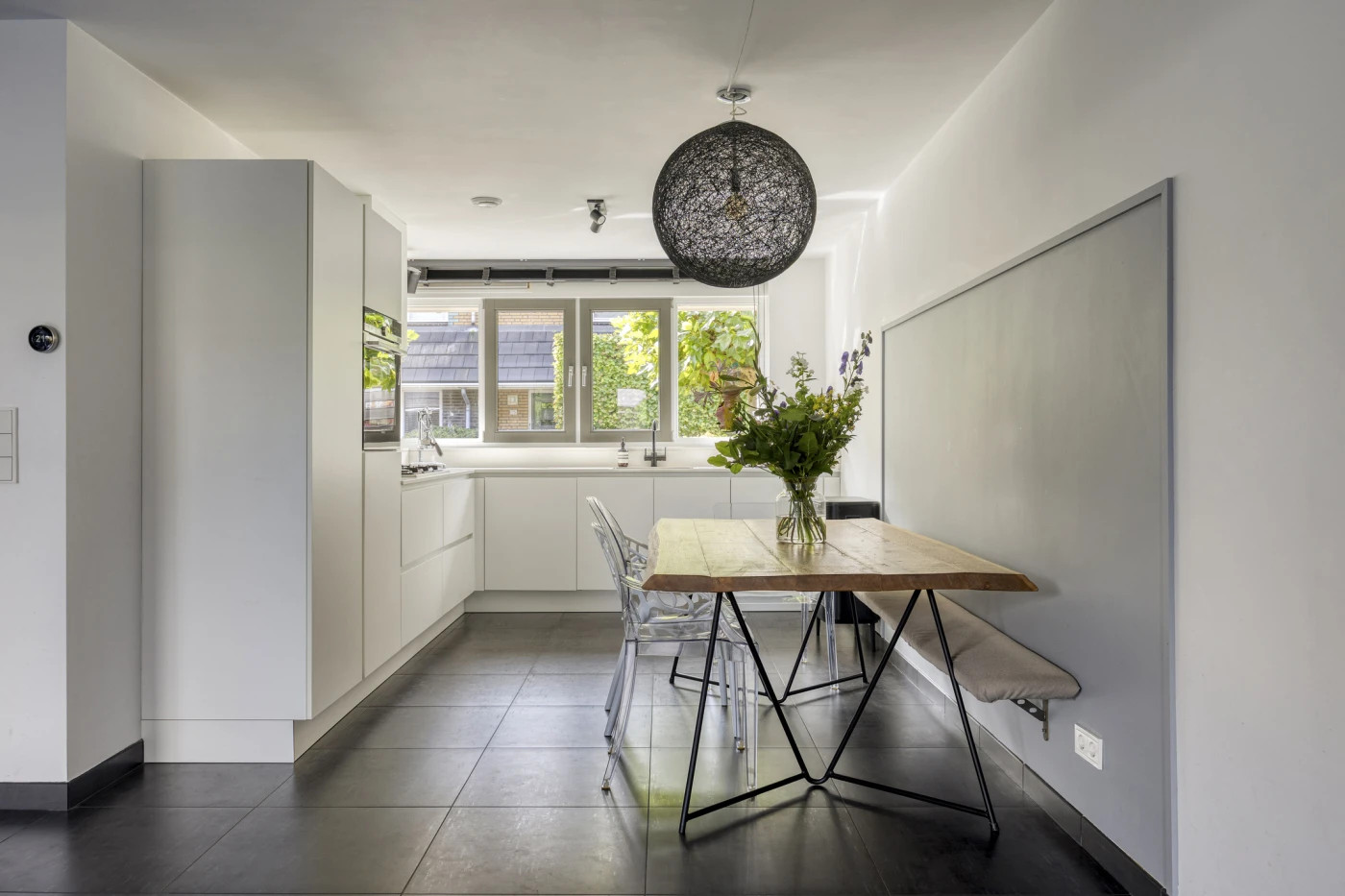 Tussenwoning te koop: Dadelgaarde 159, Hendrik-Ido-Ambacht