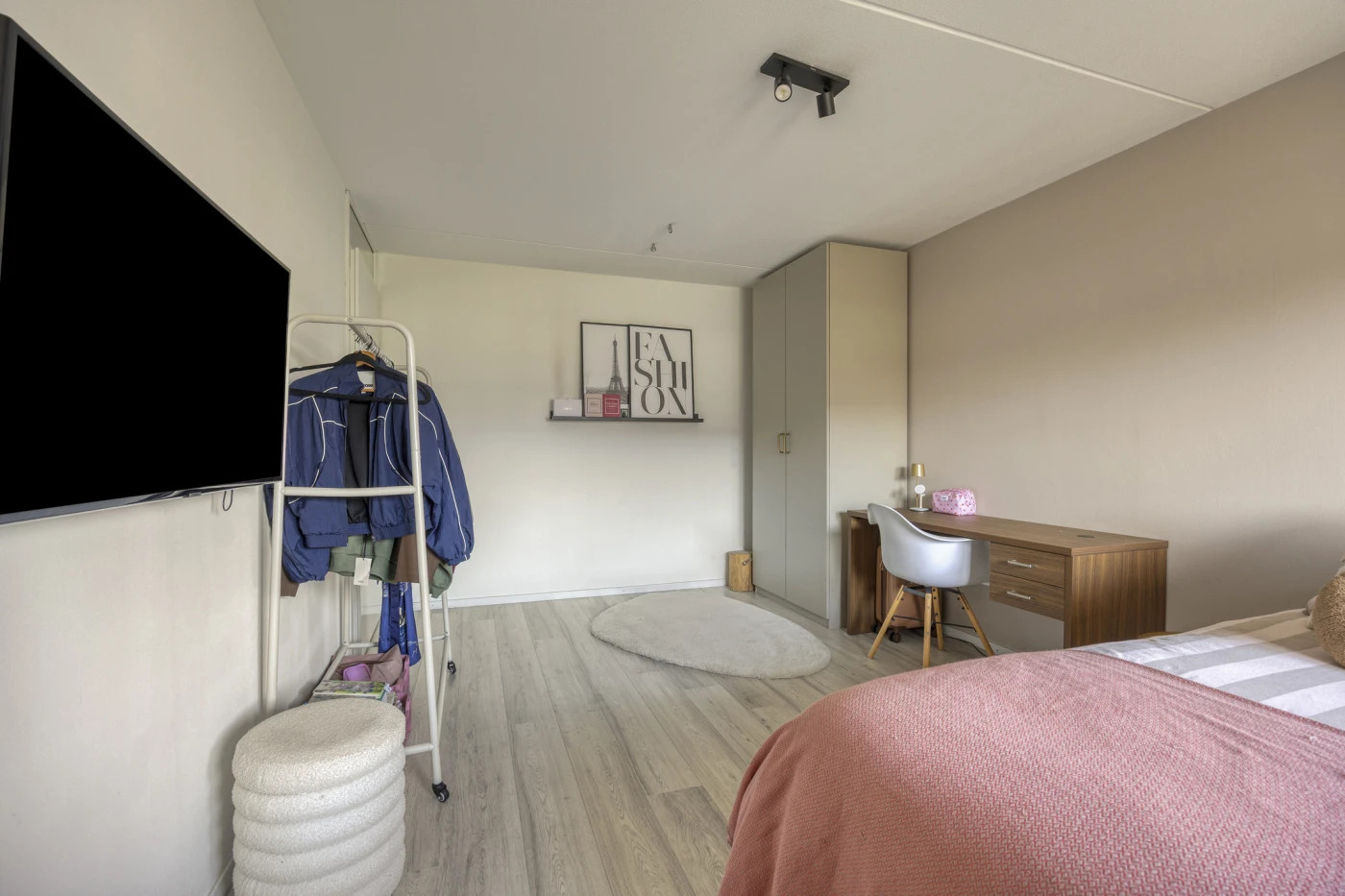 Tussenwoning te koop: Dadelgaarde 159, Hendrik-Ido-Ambacht