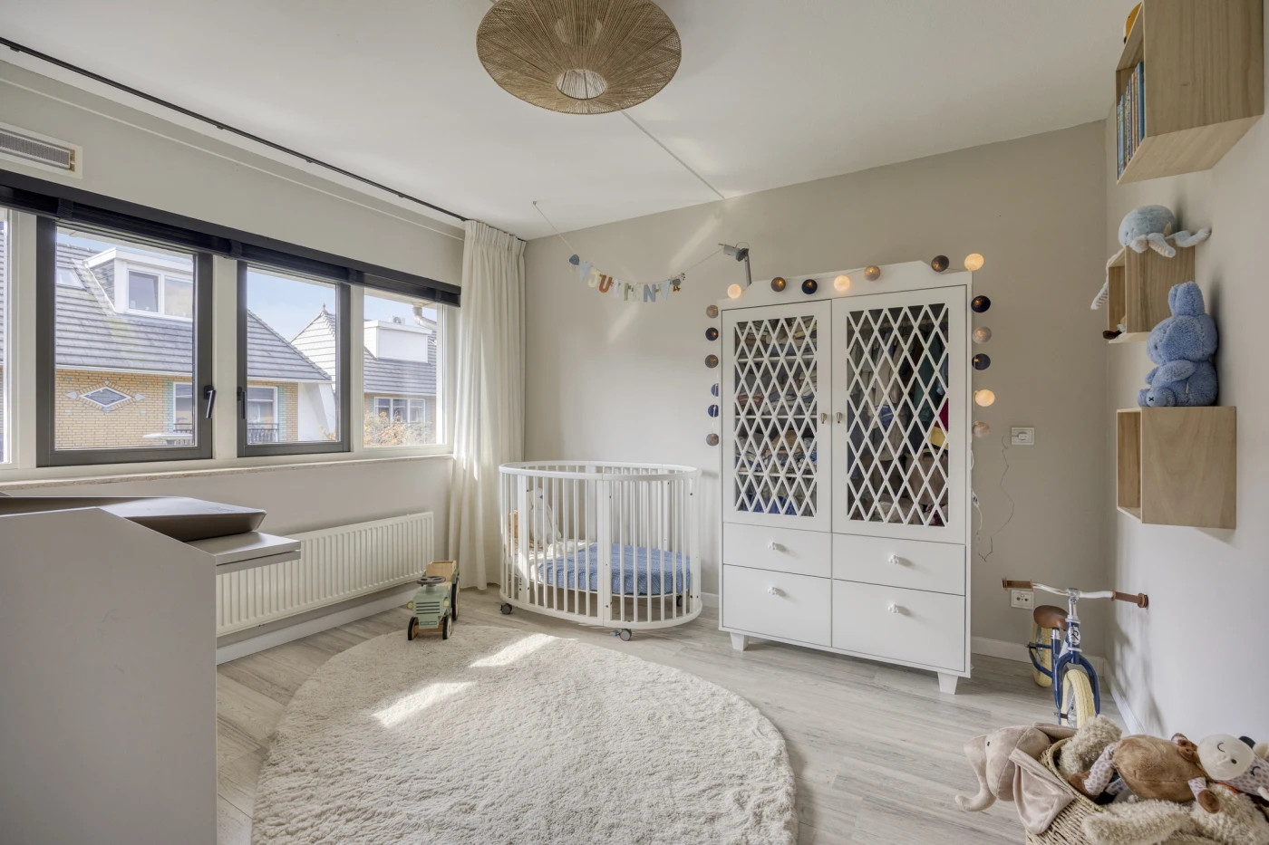 Tussenwoning te koop: Dadelgaarde 159, Hendrik-Ido-Ambacht