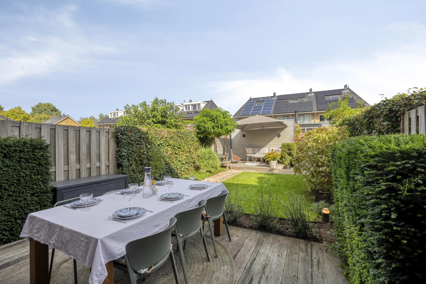 Tussenwoning te koop: Dadelgaarde 159, Hendrik-Ido-Ambacht