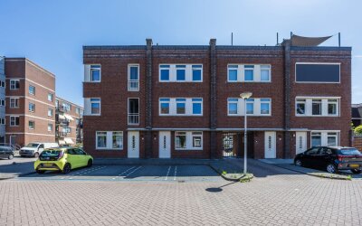 Schooldwarsstraat 56