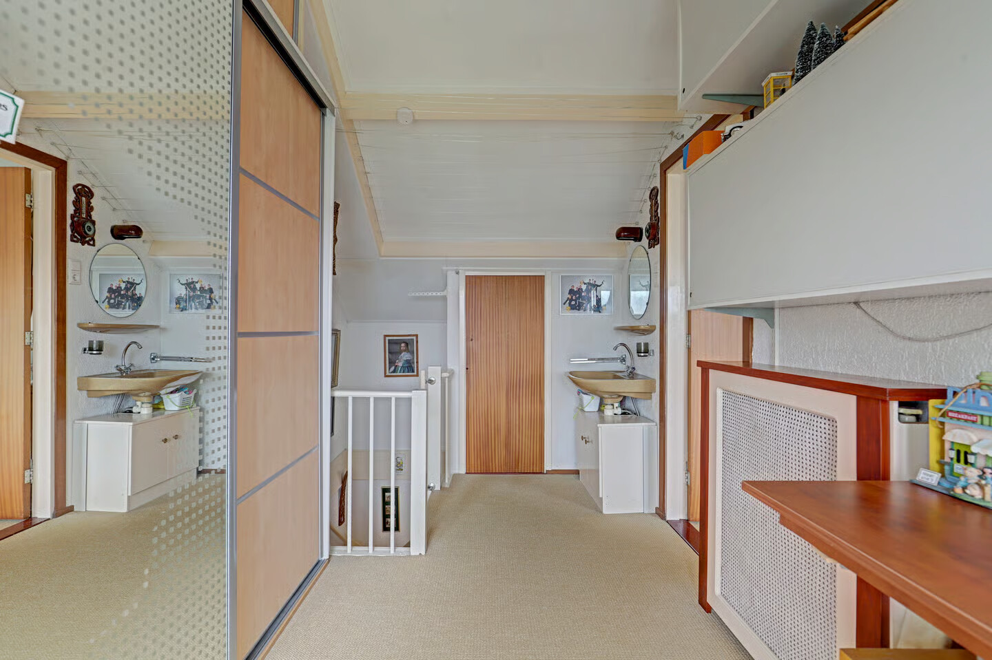 Hoekwoning te koop: P.C. Hooftlaan 127, Papendrecht