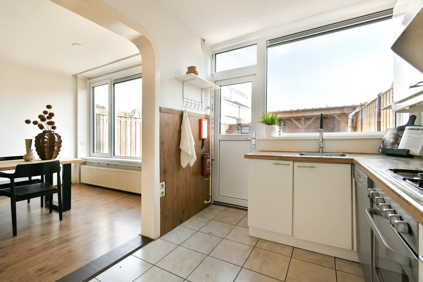 Tussenwoning te koop: Erasmusplein 5, Papendrecht