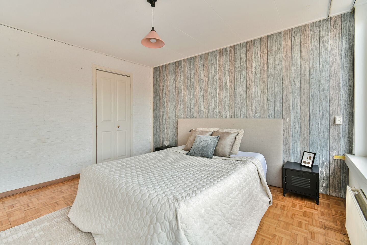 Tussenwoning te koop: Erasmusplein 5, Papendrecht