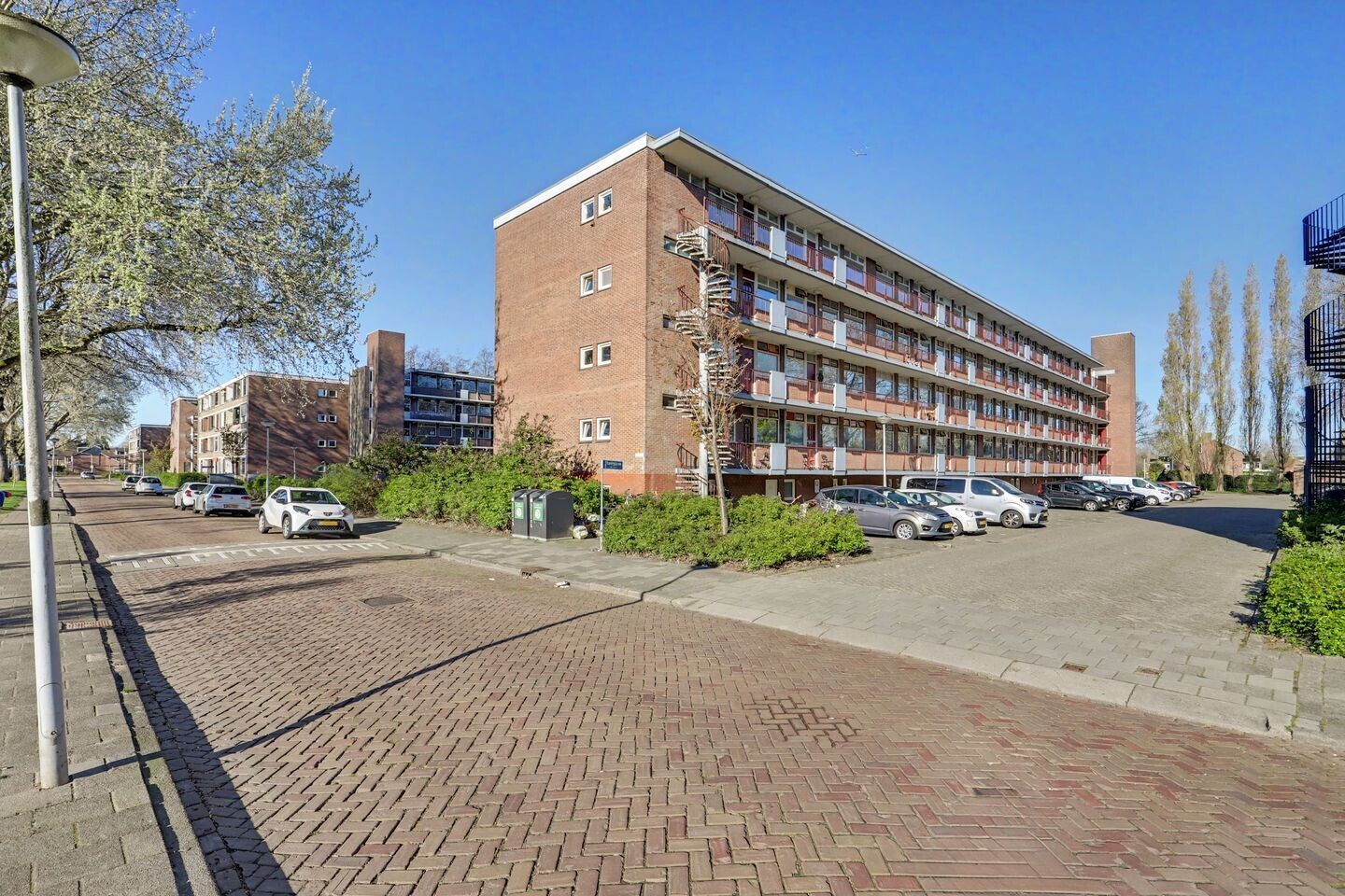 Appartement te koop: Staringlaan 182, Papendrecht