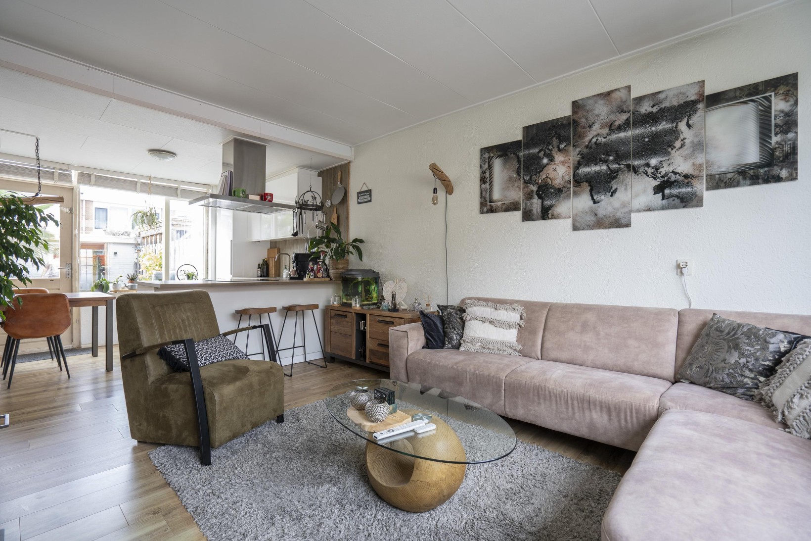 Tussenwoning te koop: Jasmijnstraat 69, Papendrecht