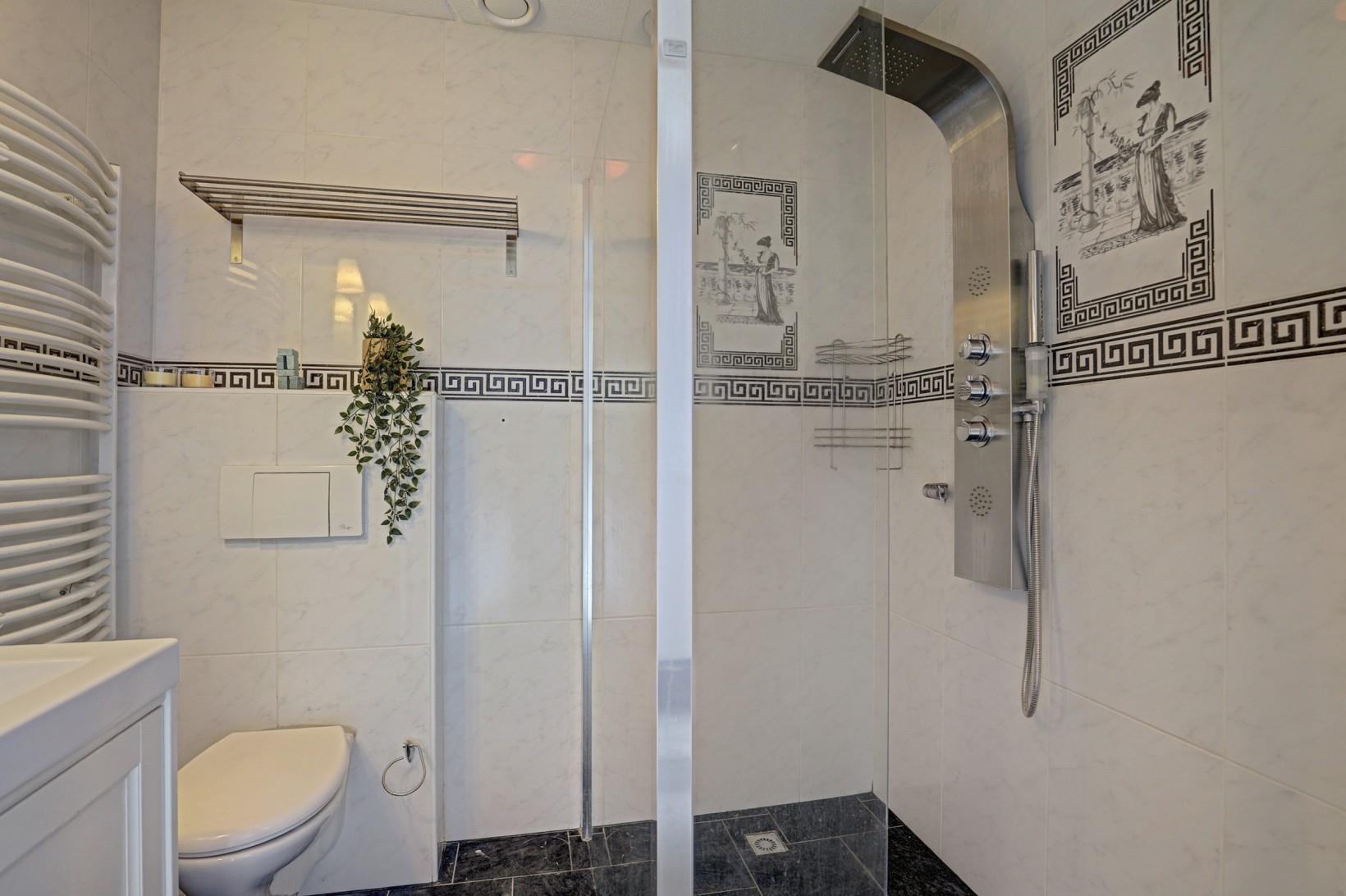 Hoekwoning te koop: Kokardebloem 83, Papendrecht