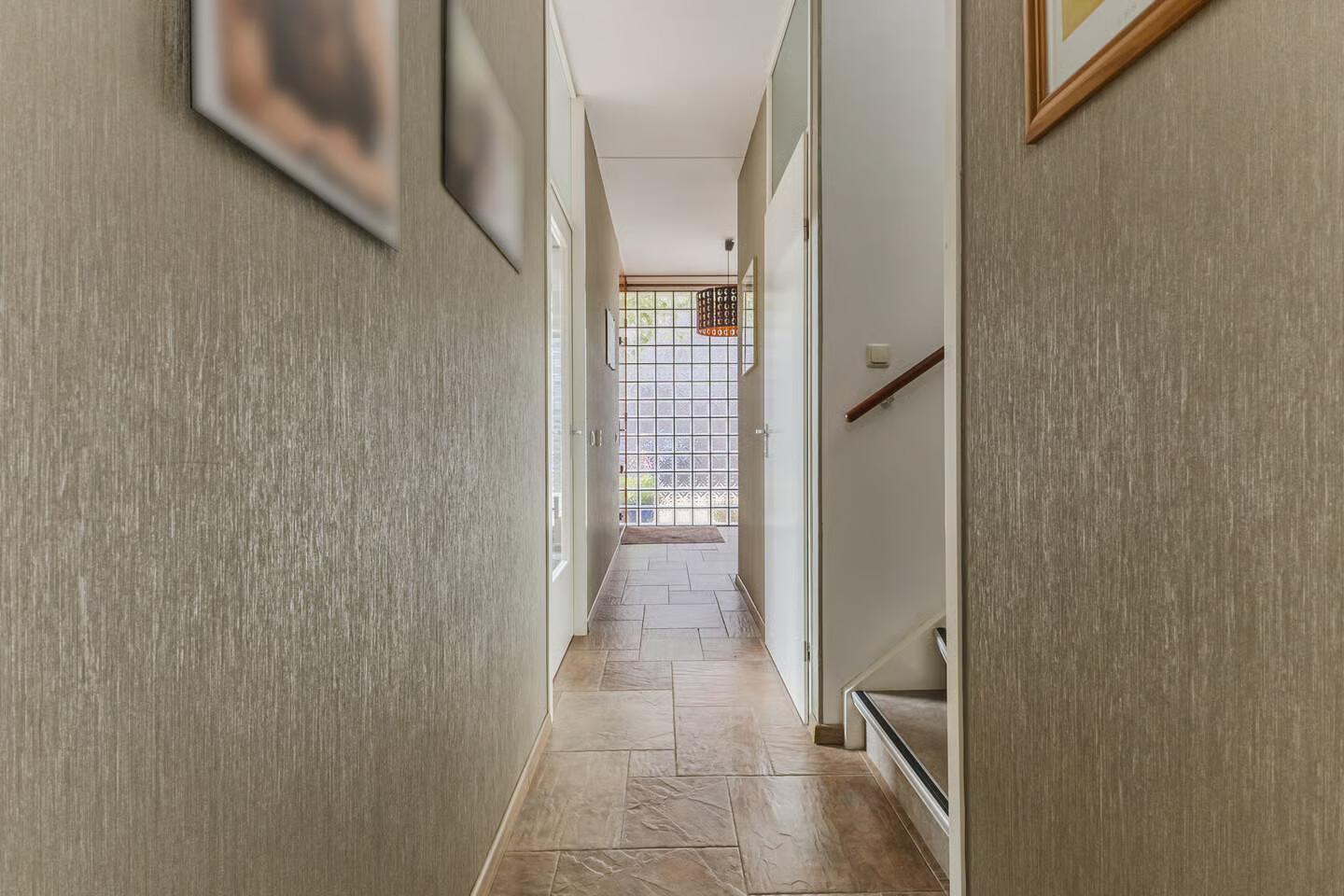 Tussenwoning te koop: Akoniet 7, Papendrecht