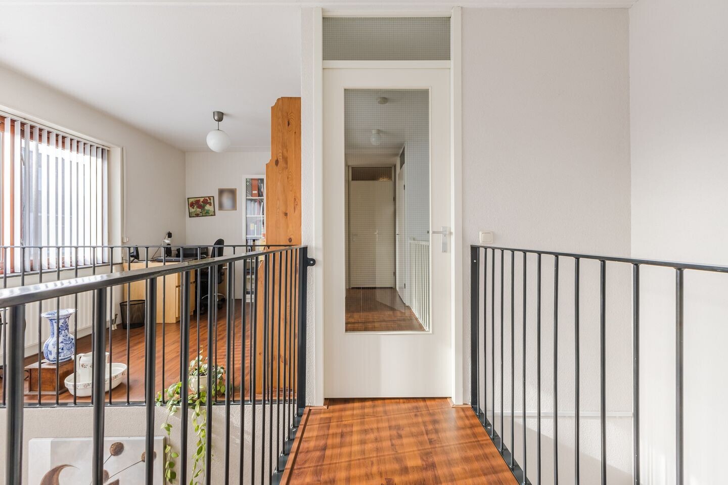 Tussenwoning te koop: Akoniet 7, Papendrecht