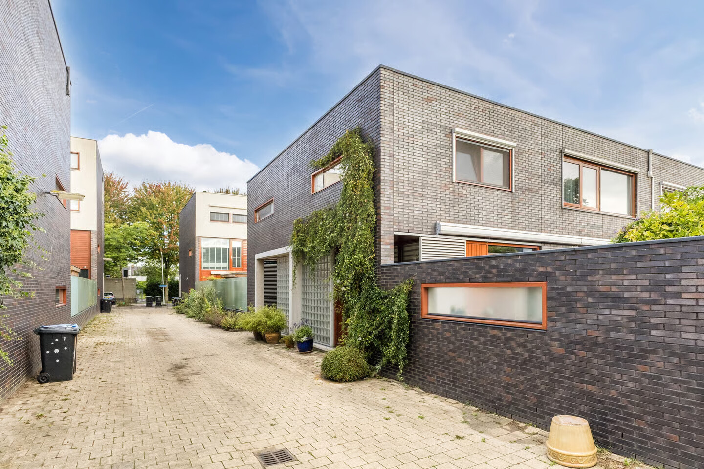 Tussenwoning te koop: Akoniet 7, Papendrecht