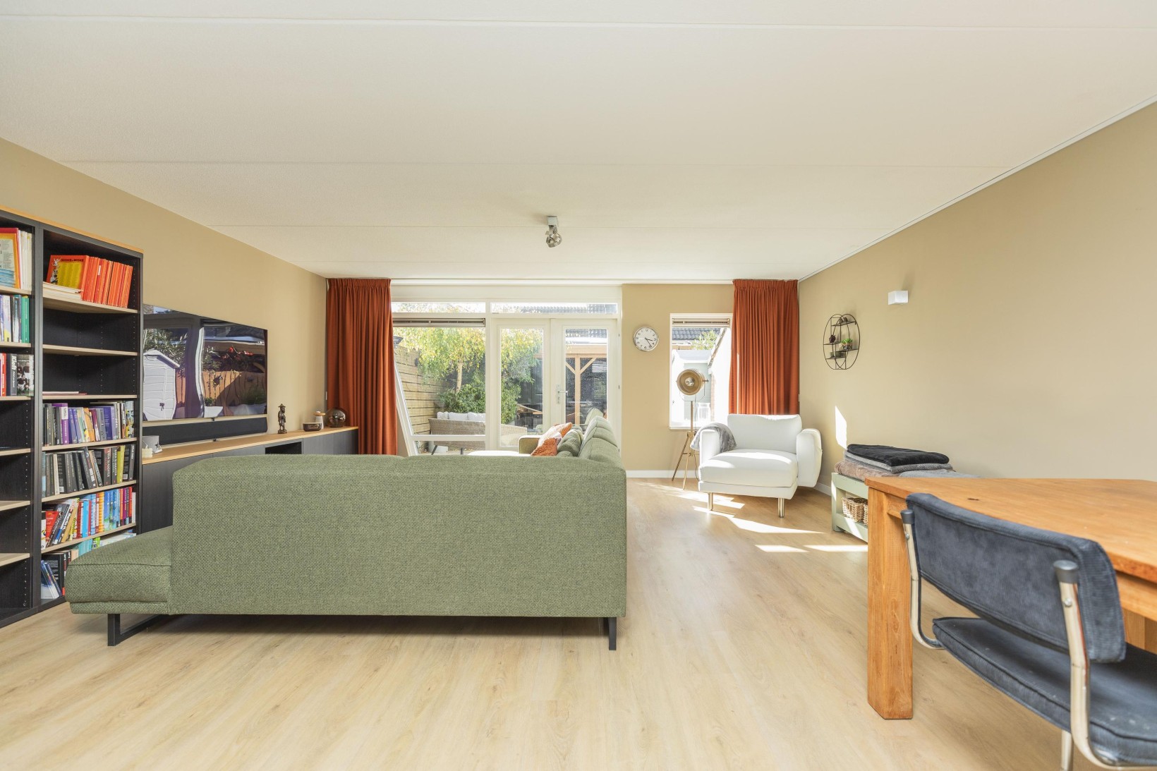 Tussenwoning te koop: Ridderspoorhof 4, Papendrecht