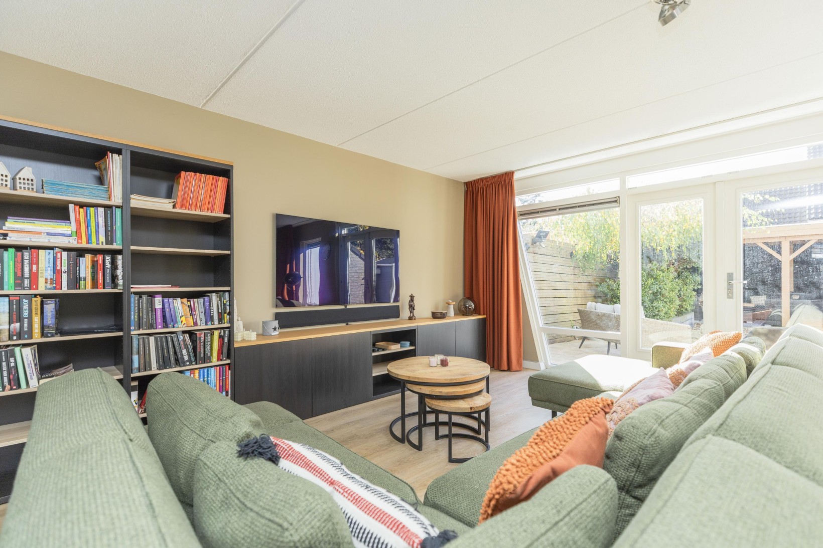 Tussenwoning te koop: Ridderspoorhof 4, Papendrecht