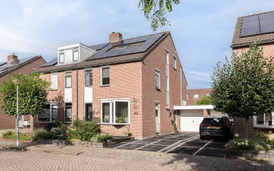 Lijsterbeshof 83