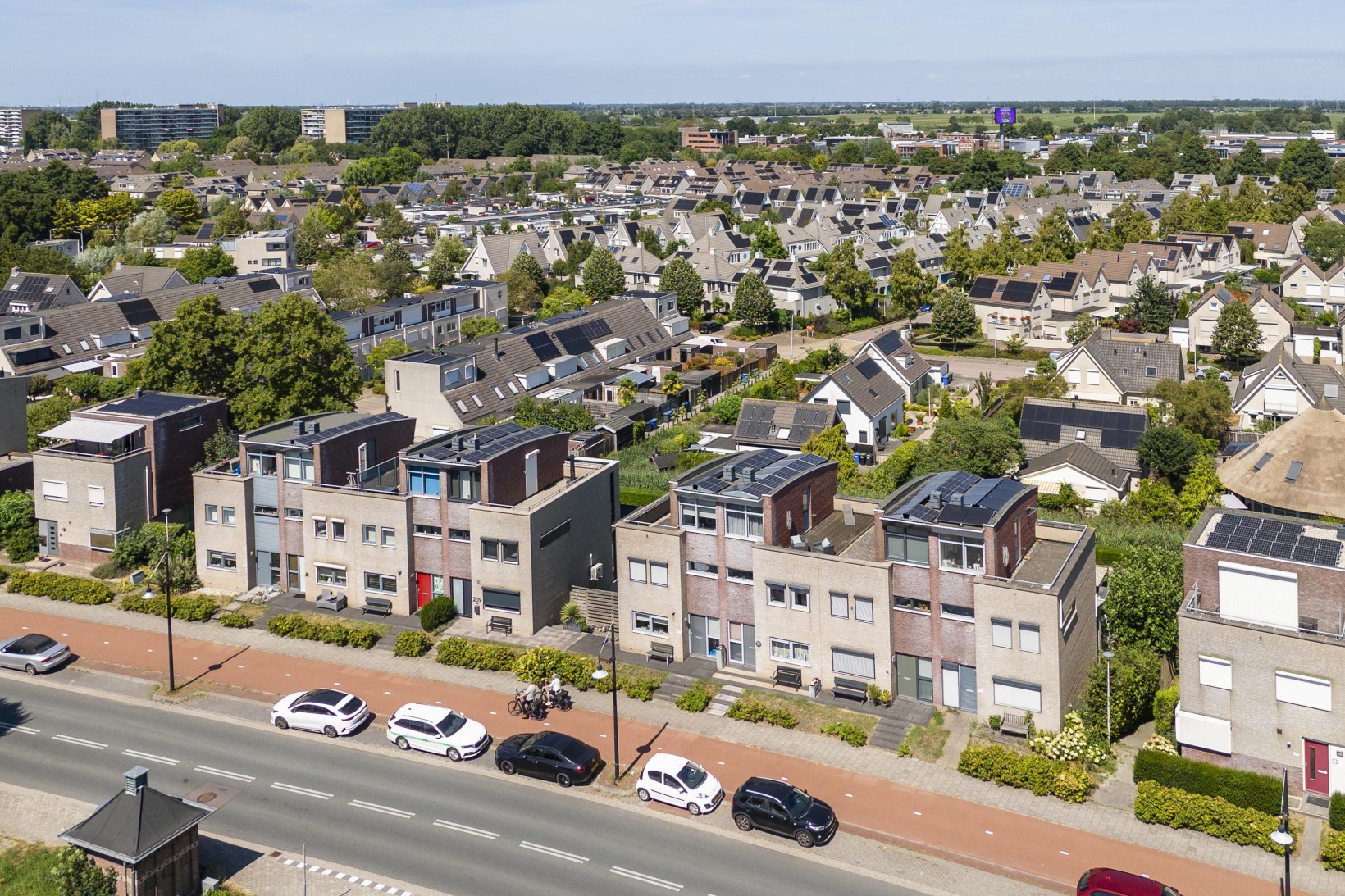 Tussenwoning te koop: Rivierdijk 205, Sliedrecht