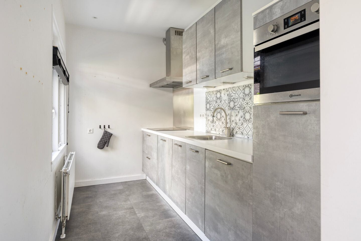 Tussenwoning te koop: Dwarsstraat 7, Sliedrecht