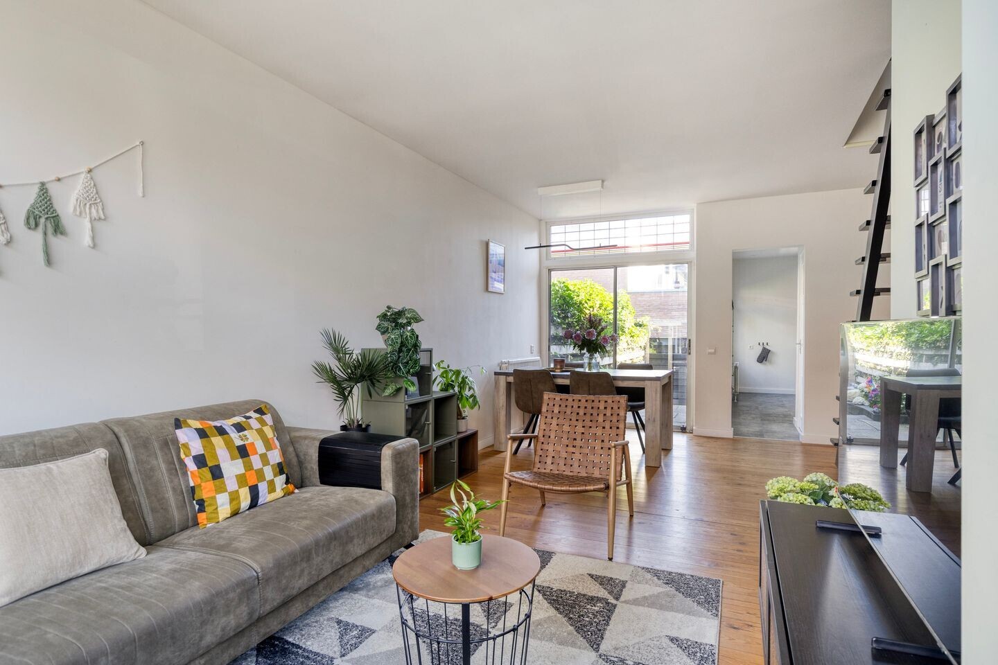 Tussenwoning te koop: Dwarsstraat 7, Sliedrecht