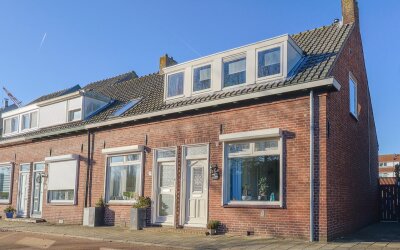 L. van der. 29