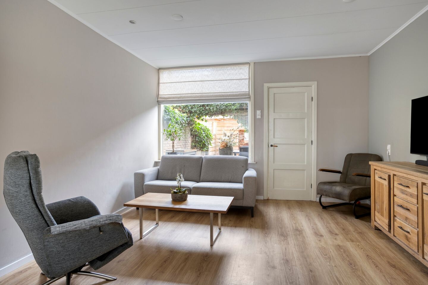 Tussenwoning te koop: Rijshoutstraat 26, Sliedrecht