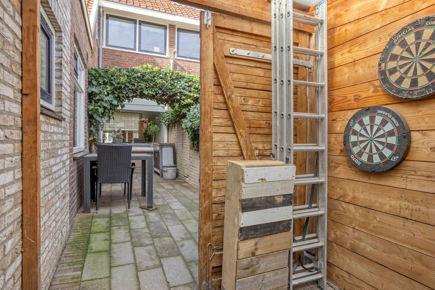Tussenwoning te koop: Rijshoutstraat 26, Sliedrecht