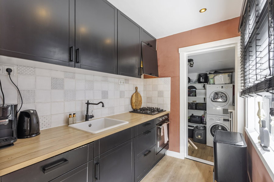 Tussenwoning te koop: Rijshoutstraat 32, Sliedrecht