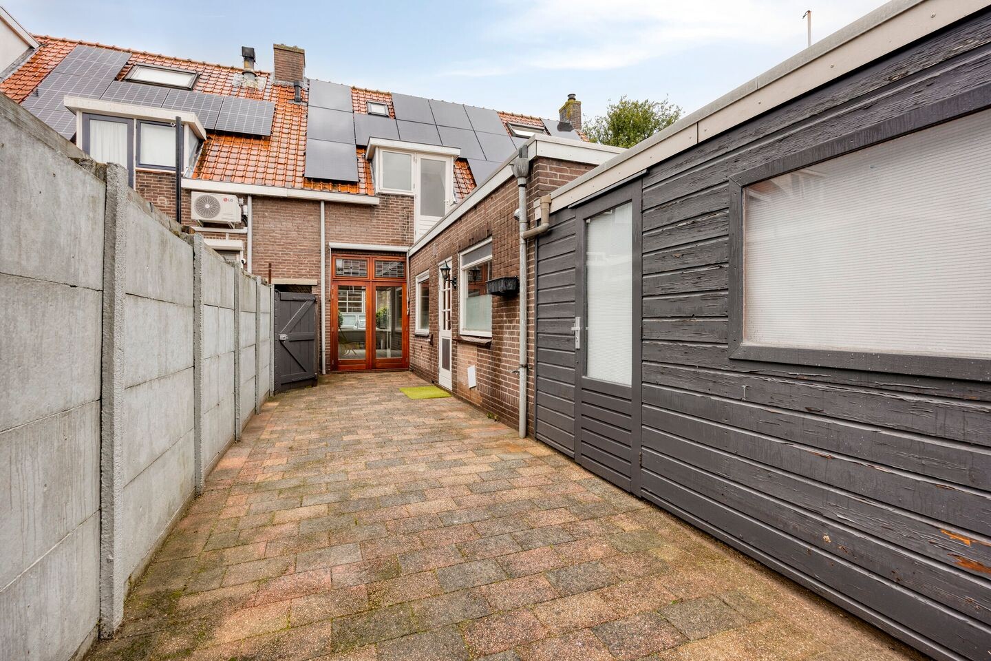 Twee-onder-één-kap te koop: P. Rijsdijkstraat 8, Sliedrecht