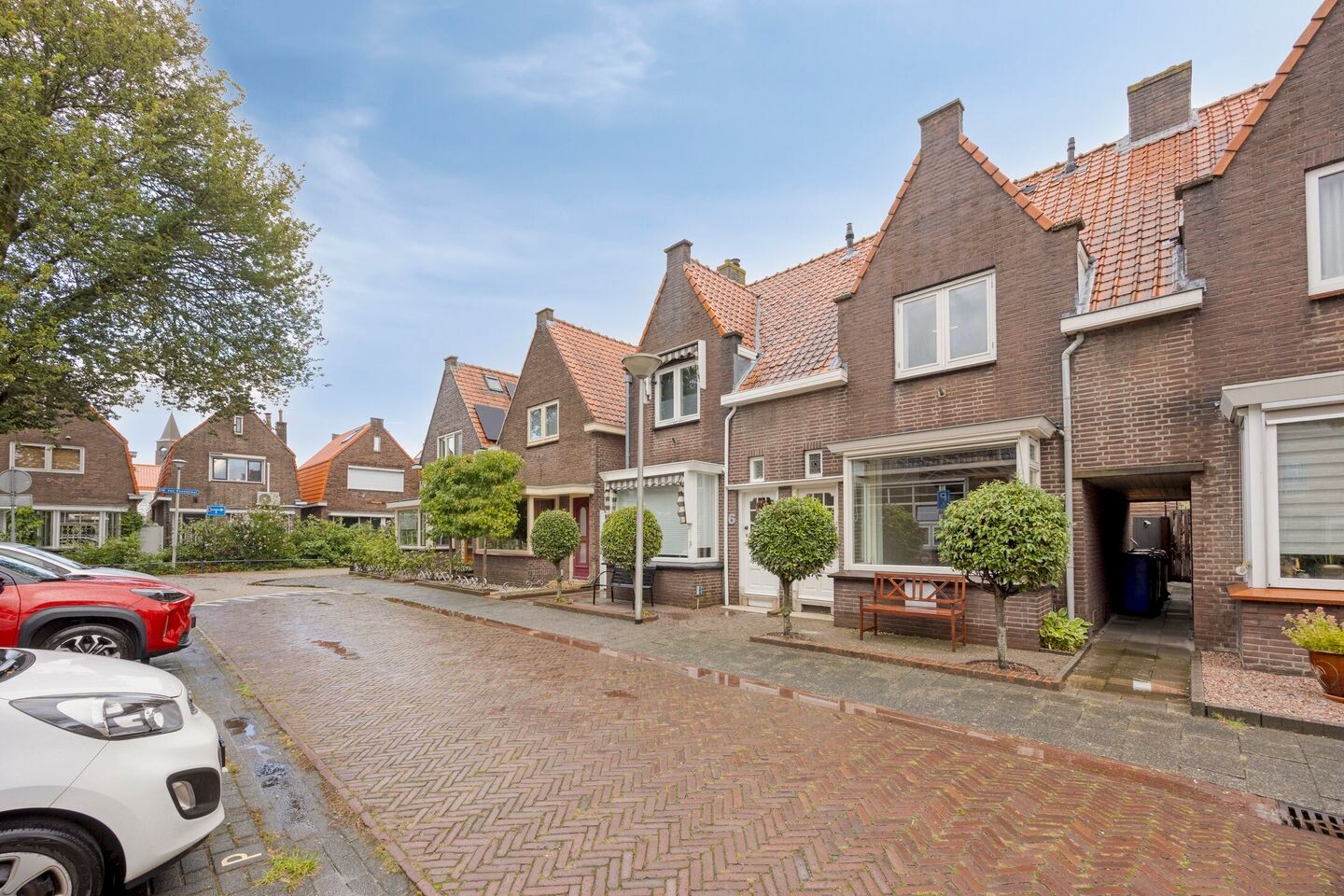 Twee-onder-één-kap te koop: P. Rijsdijkstraat 8, Sliedrecht