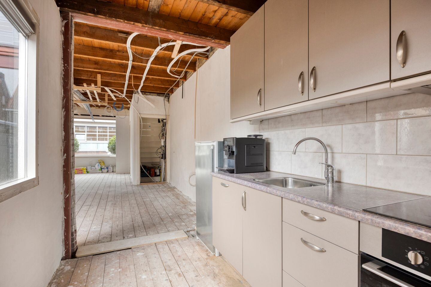 Twee-onder-één-kap te koop: P. Rijsdijkstraat 8, Sliedrecht