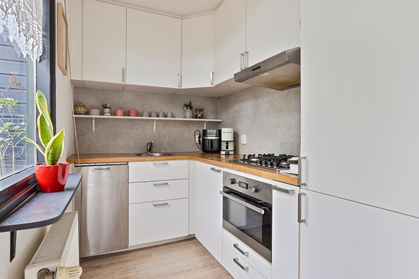 Tussenwoning te koop: Middenveer 78, Sliedrecht