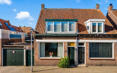 Admiraal de Ruyterstraat 55