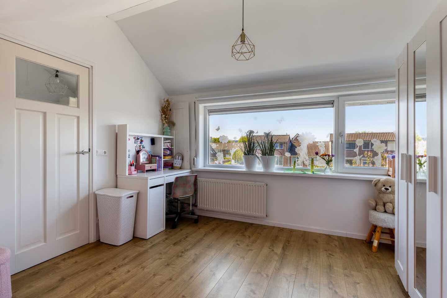 Tussenwoning te koop: Leeuweriksingel 4, Sliedrecht