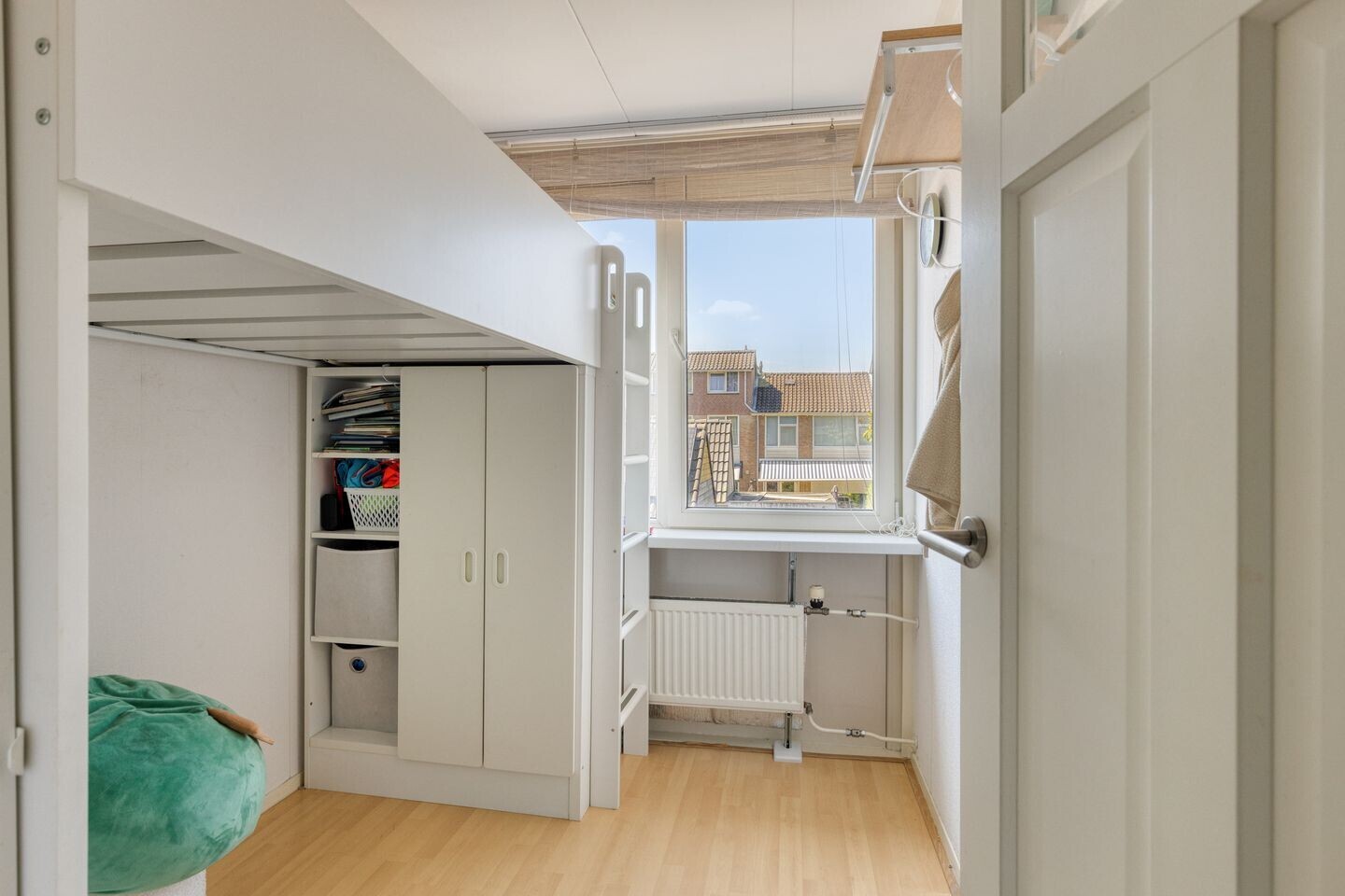 Tussenwoning te koop: Leeuweriksingel 4, Sliedrecht