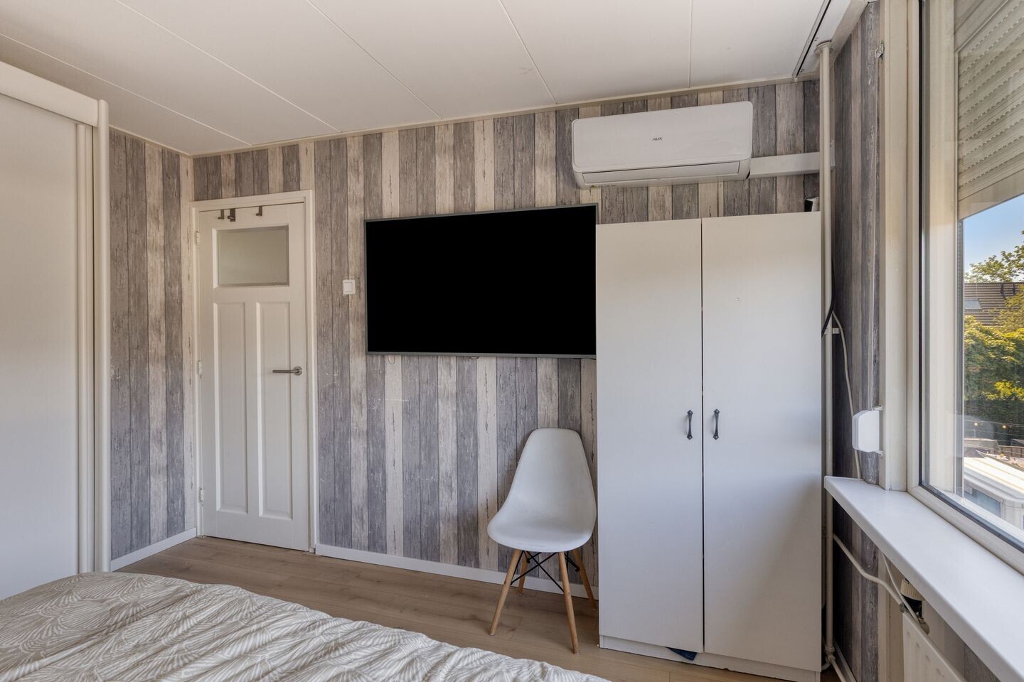 Tussenwoning te koop: Leeuweriksingel 4, Sliedrecht