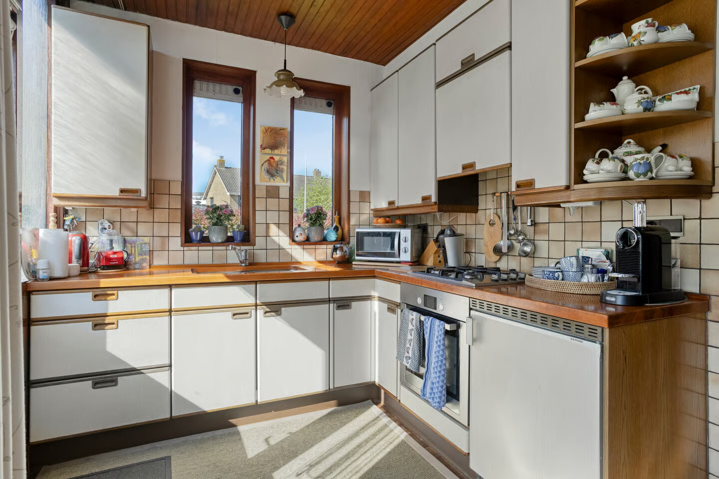 Hoekwoning te koop: P.A. de Genestetstraat 1, Sliedrecht