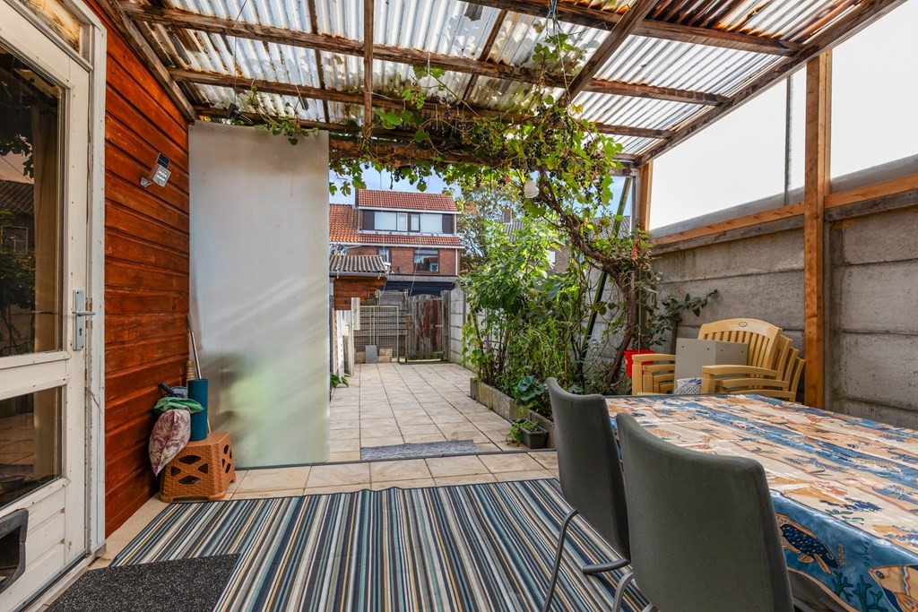 Tussenwoning te koop: Jacob Catsstraat 5, Sliedrecht