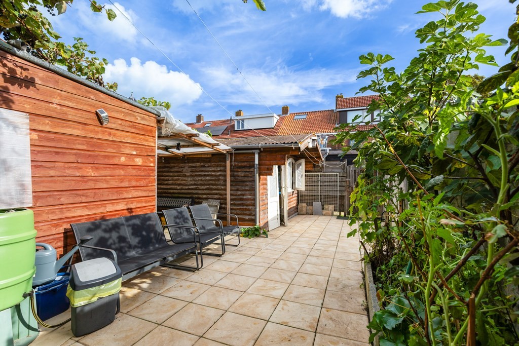 Tussenwoning te koop: Jacob Catsstraat 5, Sliedrecht
