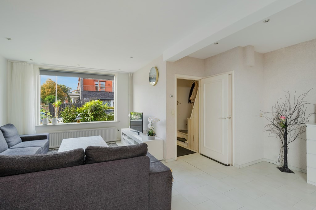 Tussenwoning te koop: Jacob Catsstraat 5, Sliedrecht