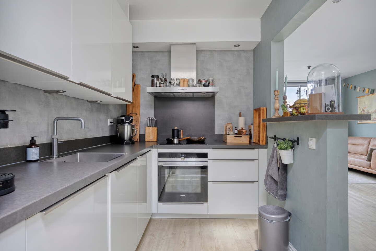Tussenwoning te koop: Jacob Catsstraat 7, Sliedrecht