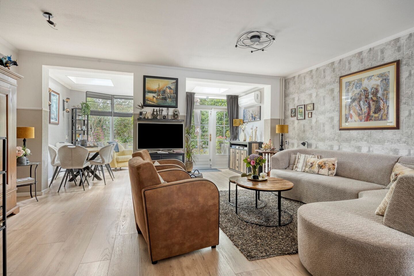 Tussenwoning te koop: Locksweer 29, Sliedrecht