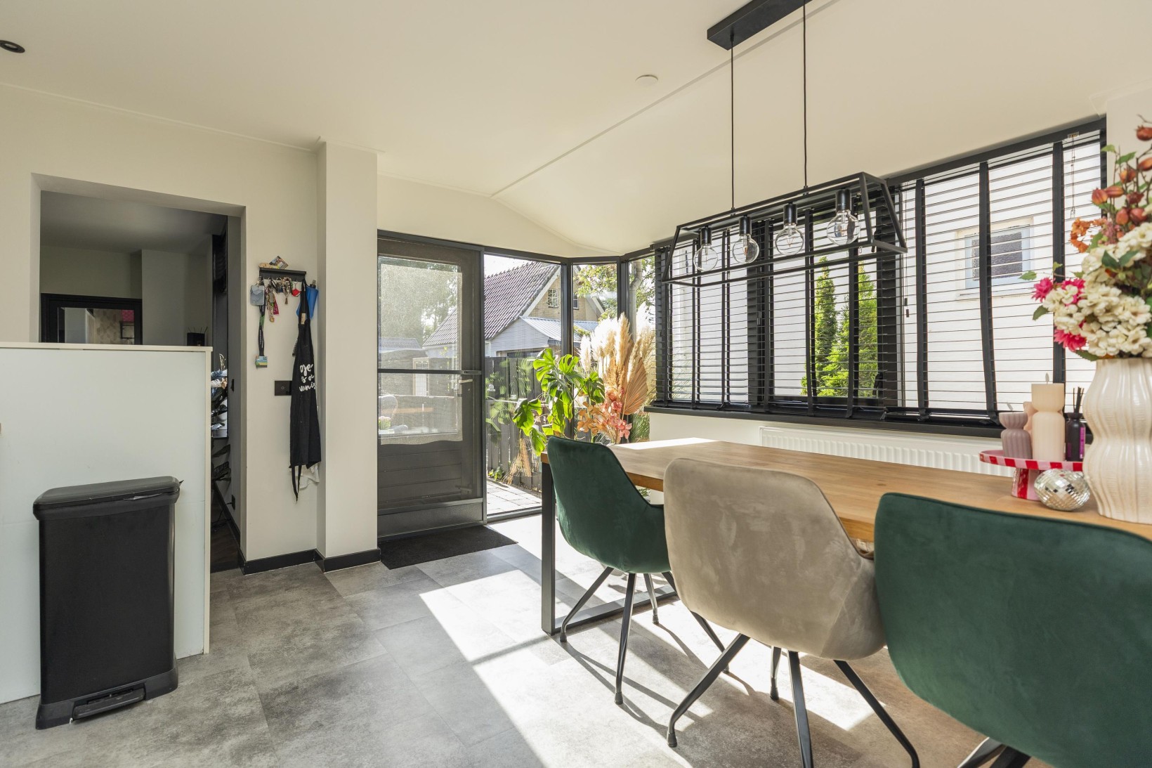 Tussenwoning te koop: Peulenstraat-zuid 63, Hardinxveld-Giessendam