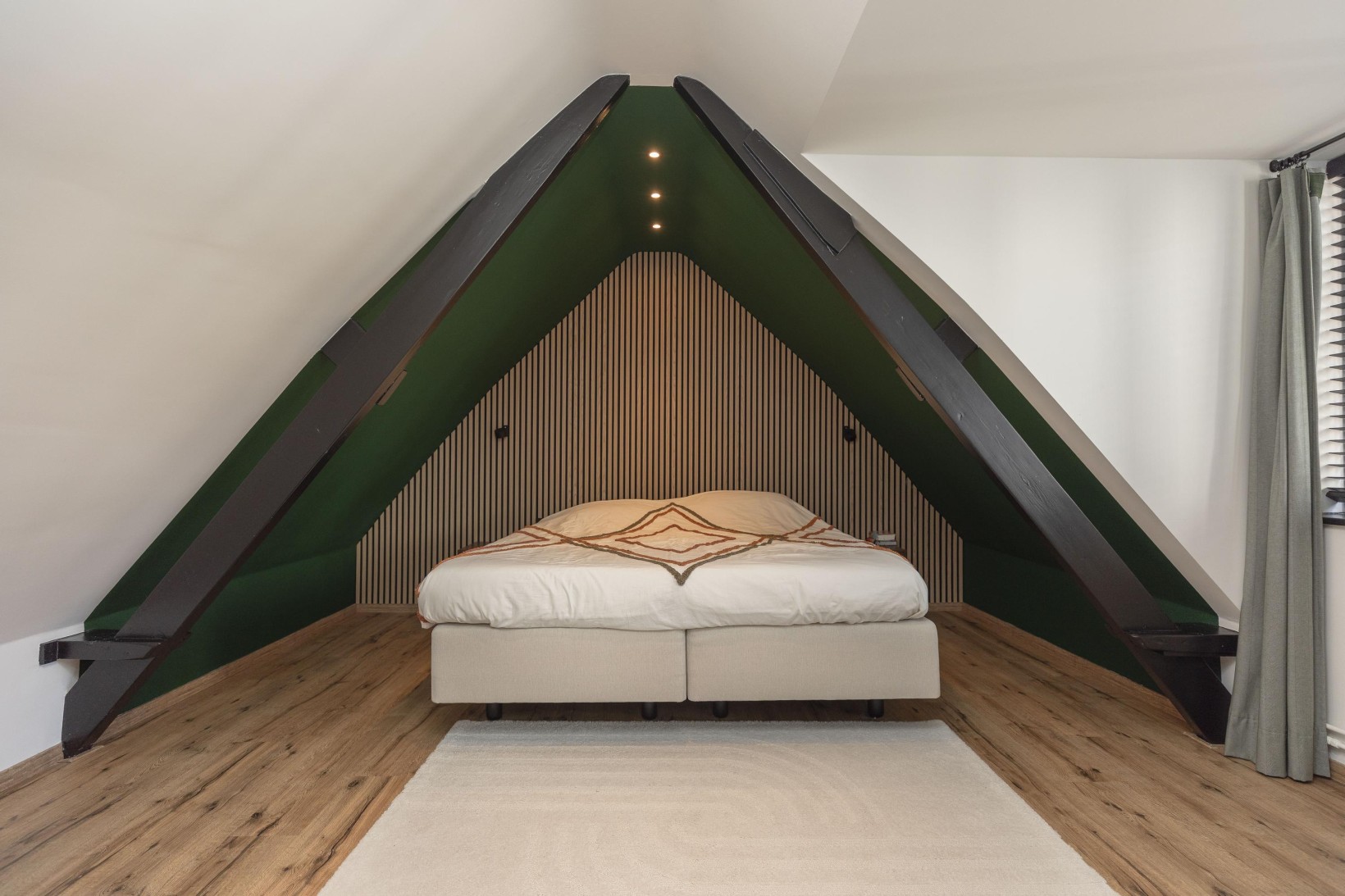 Tussenwoning te koop: Peulenstraat-zuid 63, Hardinxveld-Giessendam