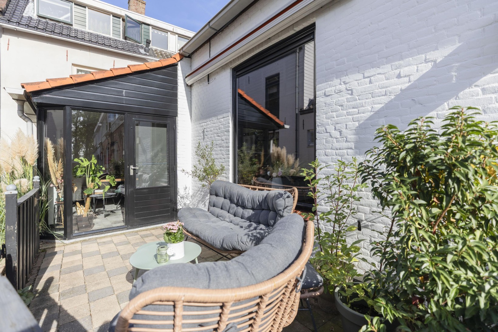 Tussenwoning te koop: Peulenstraat-zuid 63, Hardinxveld-Giessendam