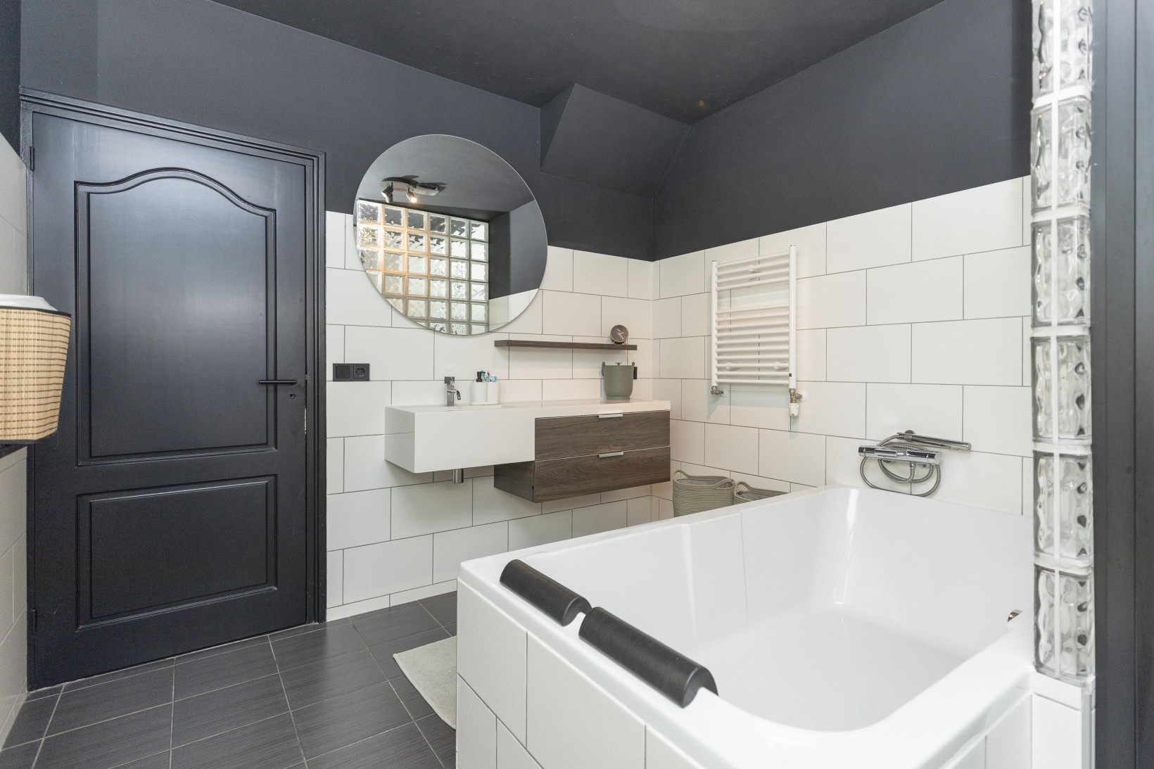 Tussenwoning te koop: Peulenstraat-zuid 63, Hardinxveld-Giessendam