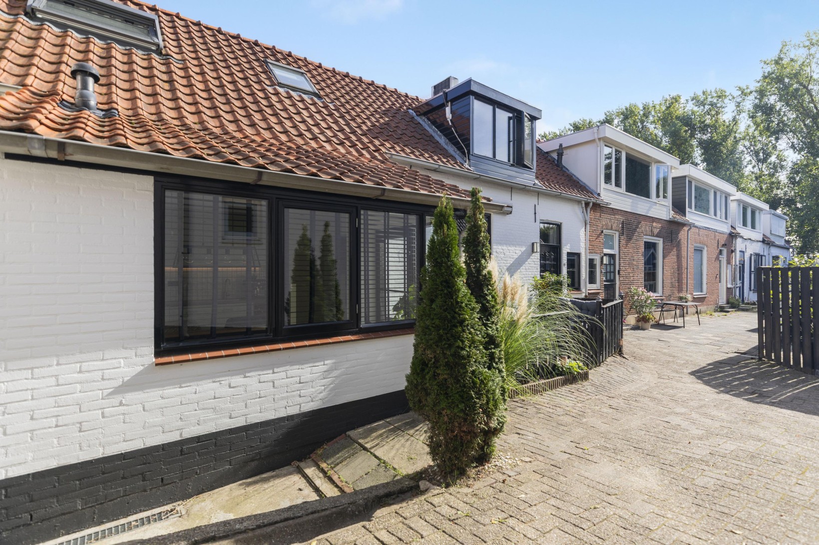 Tussenwoning te koop: Peulenstraat-zuid 63, Hardinxveld-Giessendam