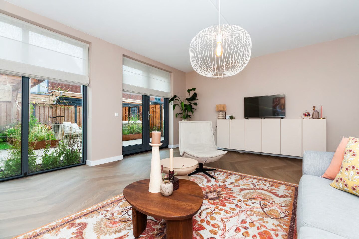 Vrijstaande woning te koop: Smeltoven 1, Hardinxveld-Giessendam